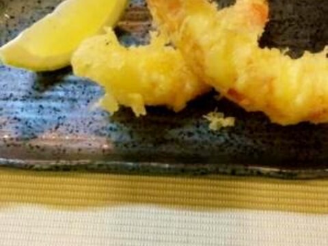 冷凍庫で粉を冷やして♪サクッとおいしい海老の天ぷら